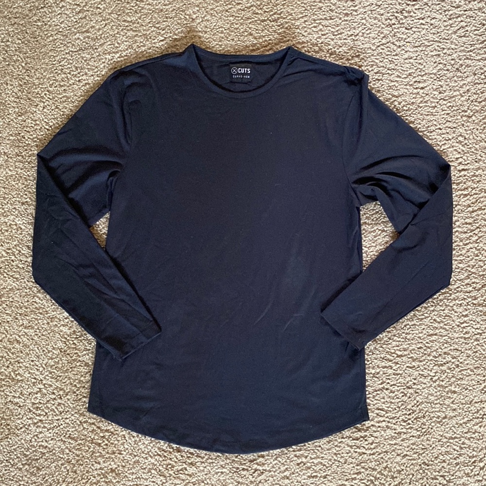Cuts Curve-Hem AO Long-Sleeve Tee